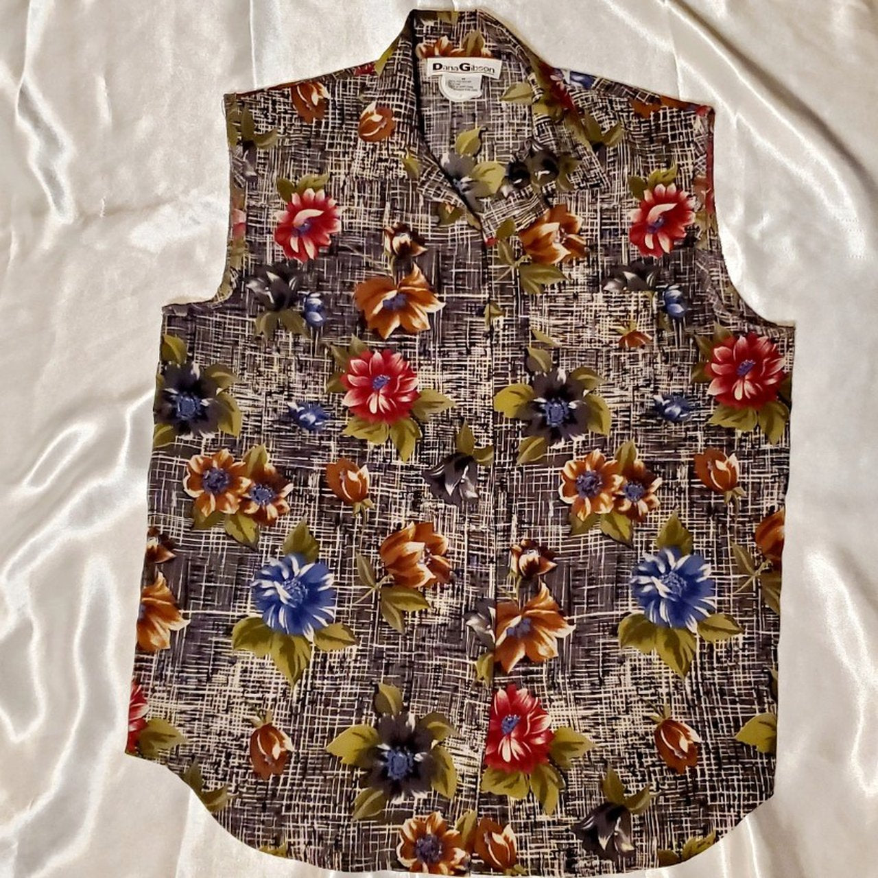 Vintage 90s Black Floral Print Sleeveless Button Down Shirt