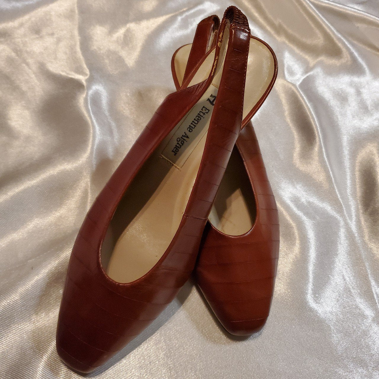 Vintage Caramel Brown Textured Leather Slingbacks