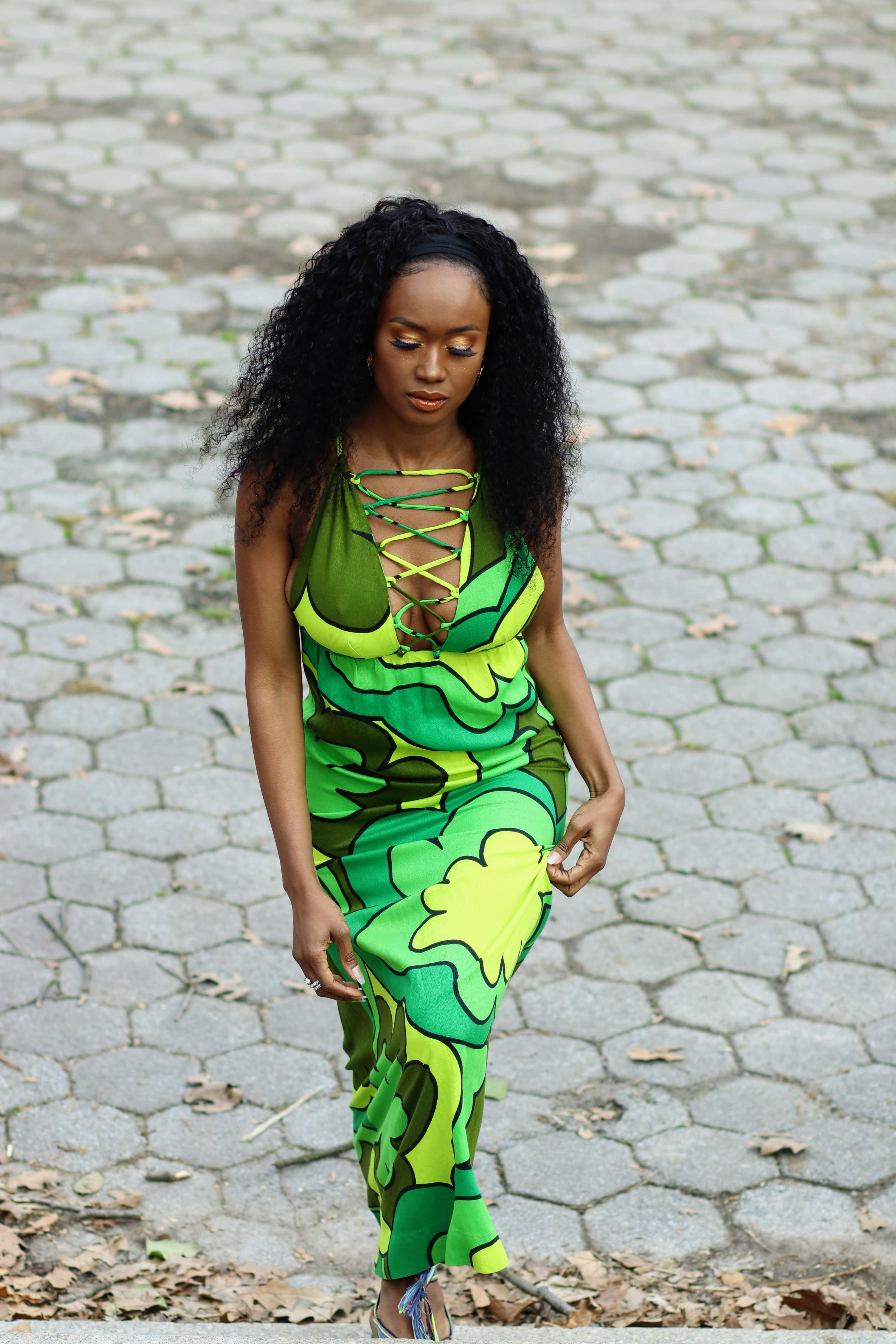 Vintage 1960s Women's Green Flower Power Hawaiian Print Sleeveless Empire Waist Maxi Dress